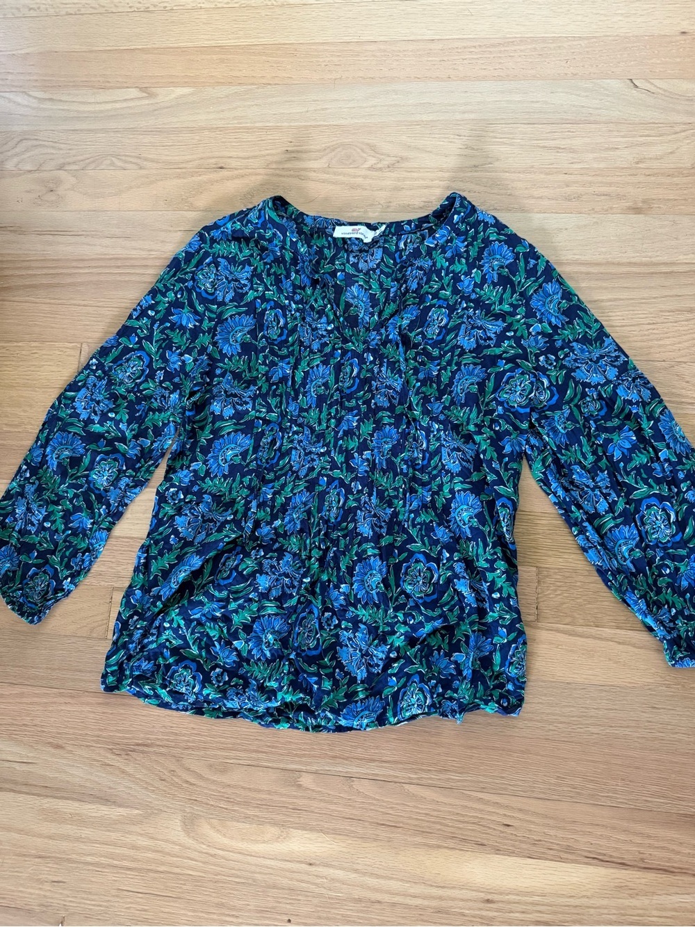 Vineyard Vines XS Cotton Blend Blue Green Boho Floral V Neck Blouse